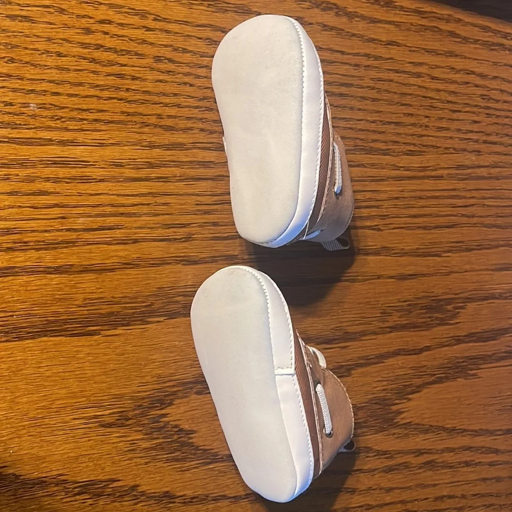 Used - Picture 2 of 3